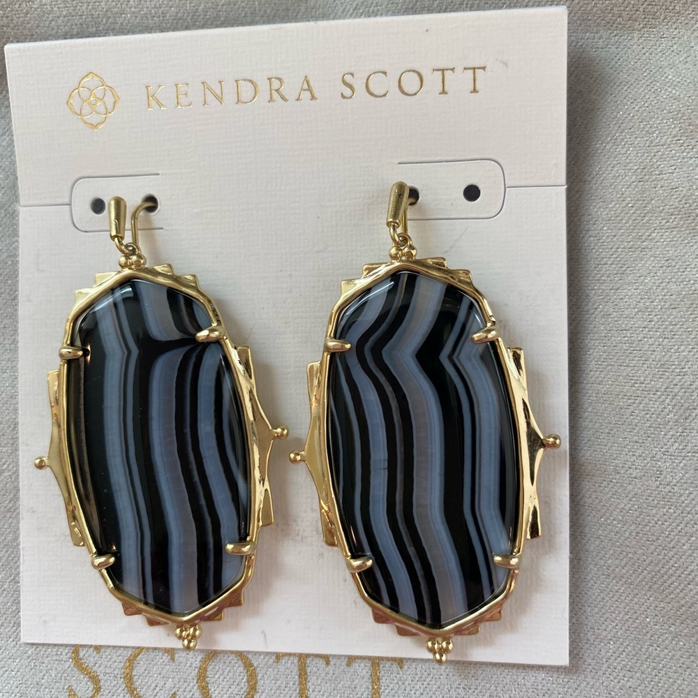 Kendra Scott Baroque Ella Earrings- black agate.